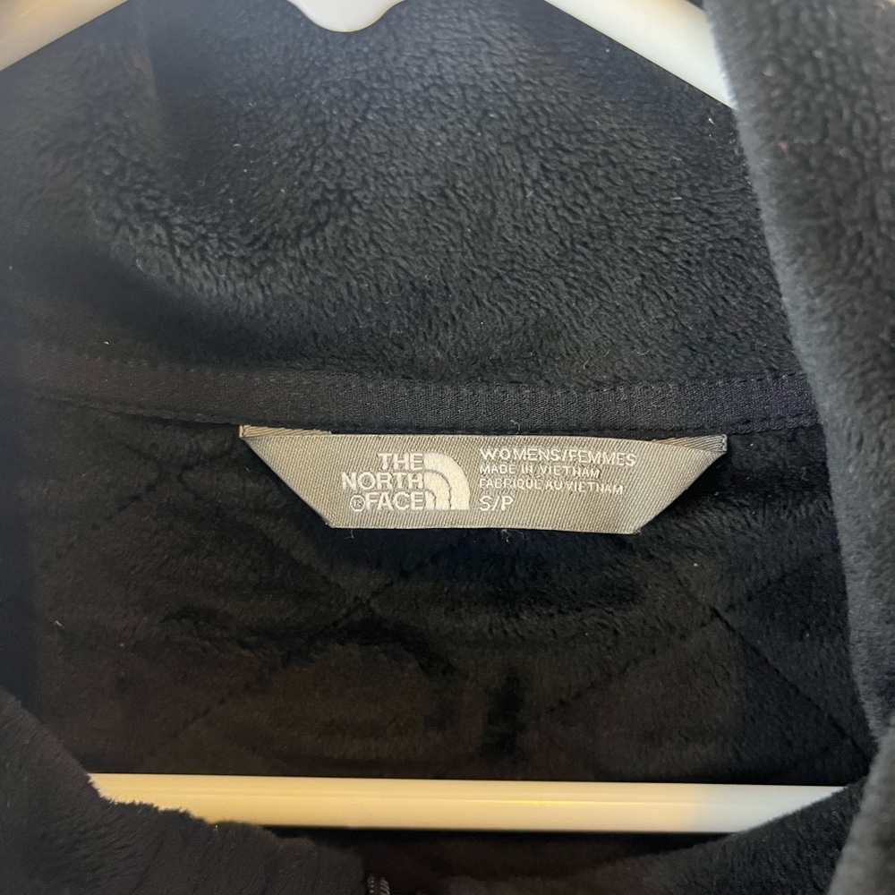 The North Face women’s Caroluna quilted jacket - Picture 4 of 5